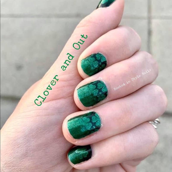 ColorStreet Retired 2020 Clover and Out NWT - Picture 6 of 9